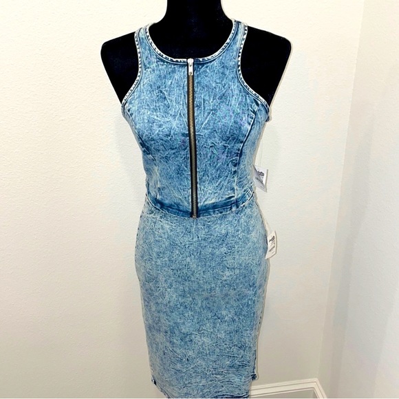 Charlotte Russe Dresses & Skirts - Charlotte Russe | 80’s Acid Wash Denim Set | Zipper Crop Top Zipper Pencil Skirt